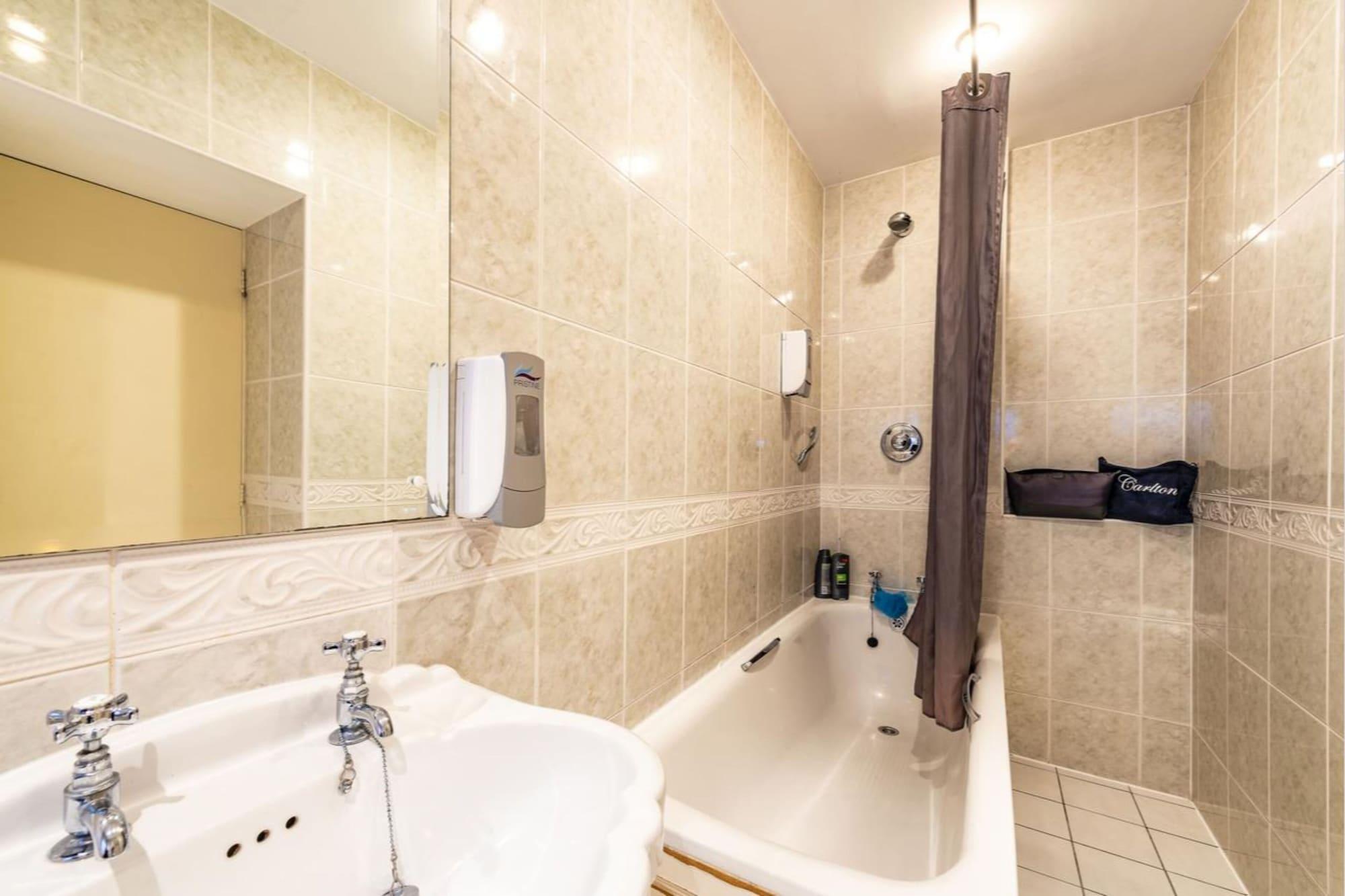 Paddington House Hotel Warrington Kültér fotó