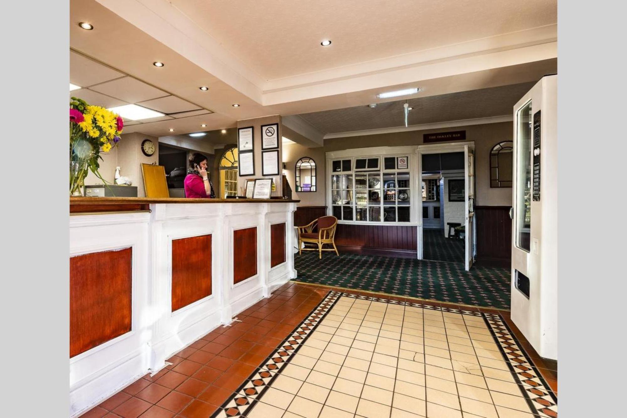 Paddington House Hotel Warrington Kültér fotó